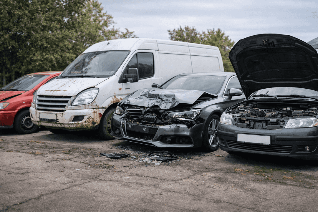 Welche Fahrzeuge ? die Autoverwertung in Goslar übernimmt – Teileträger bis Motorschaden